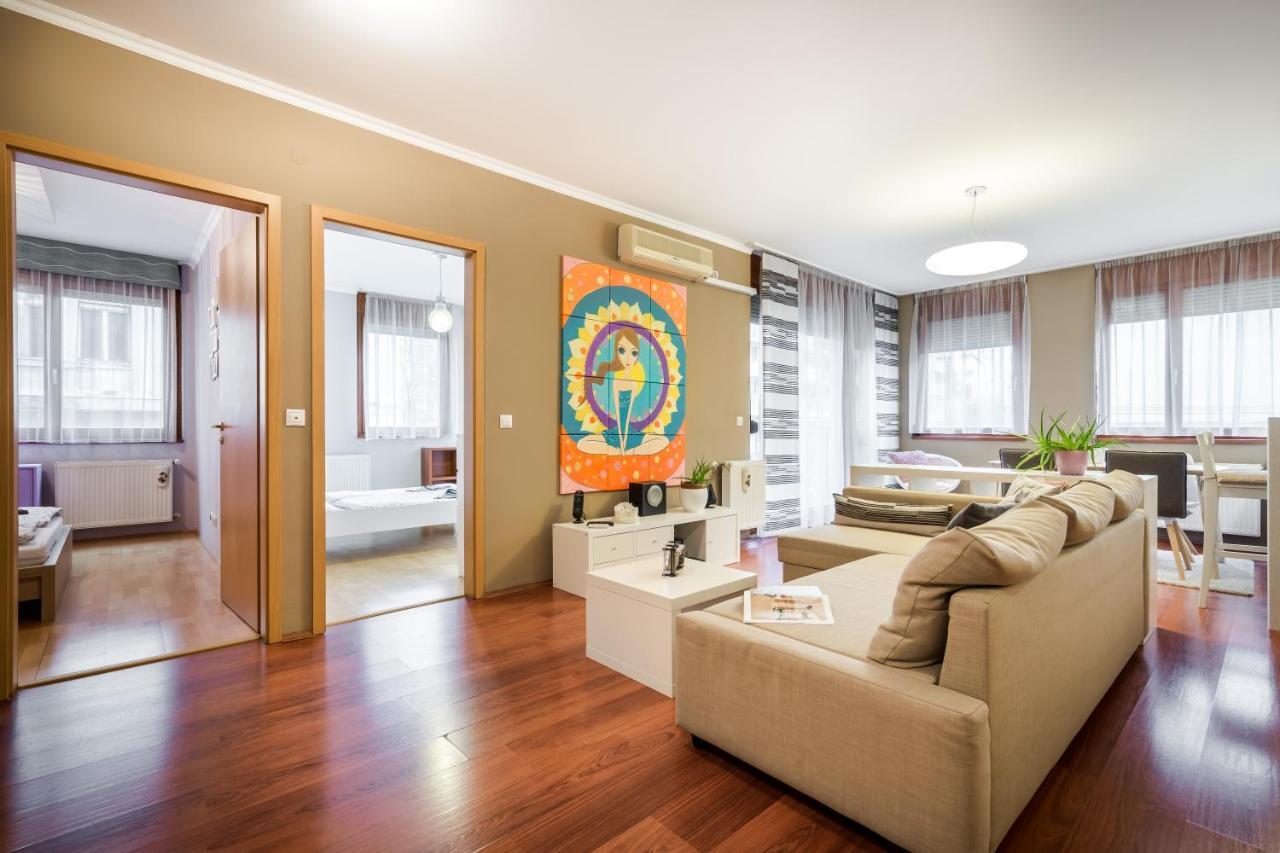 Apartment Downtown Karpat 9 ブダペスト エクステリア 写真